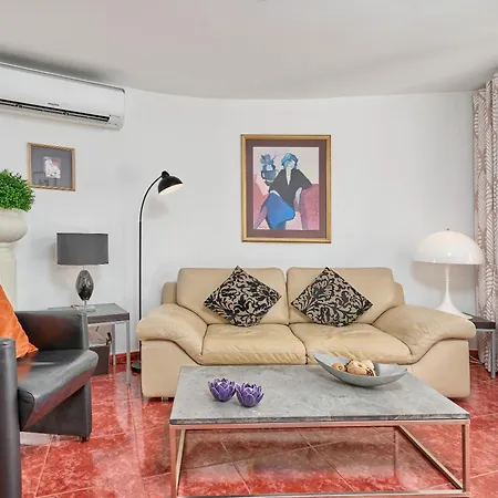 Lägenhet Spectacular Sea Views, 2 Bed,2 Bath *