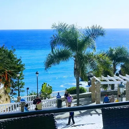 Spectacular Sea Views, 2 Bed,2 Bath Апартаменти Нерха