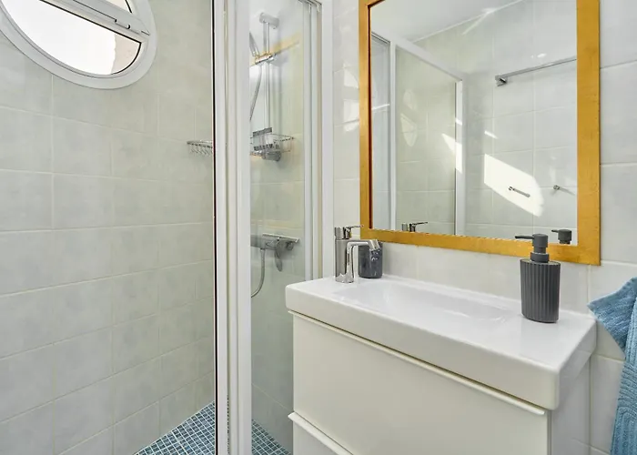 公寓 Spectacular Sea Views, 2 Bed,2 Bath *