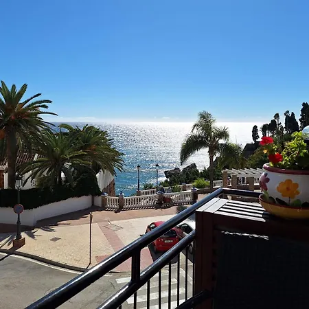 Spectacular Sea Views, 2 Bed,2 Bath