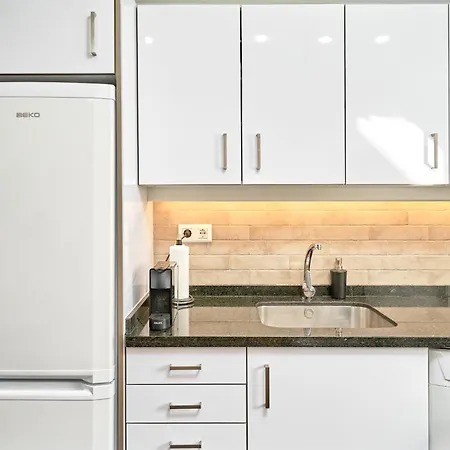 Spectacular Sea Views, 2 Bed,2 Bath 아파트 *