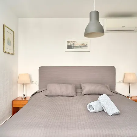 Apartment Spectacular Sea Views, 2 Bed,2 Bath